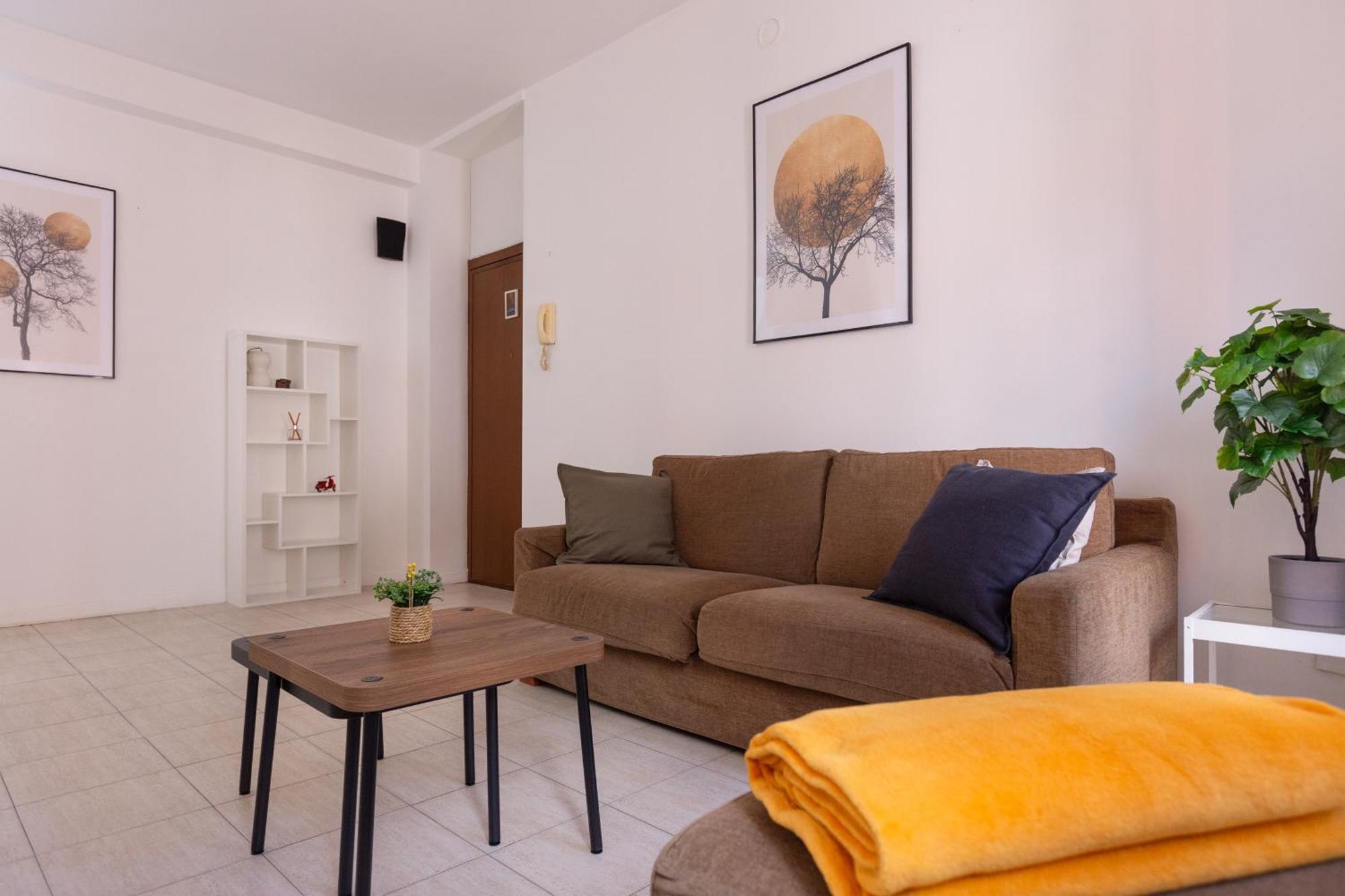 The Golden Floor - New Bright Apartment, Milan